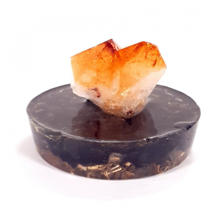 Minerale pe suport orgonic - Varfuri cristale citrin pe suport turmalina neagra