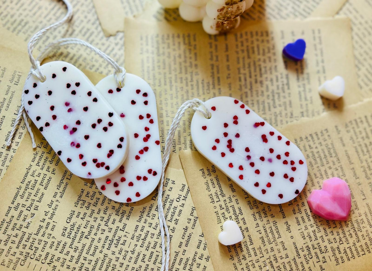 Tableta parfumata din ceara de soia - aroma florala inimioare mici , oval 25g [4]