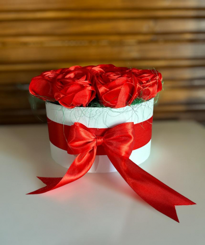 Aranjament din trandafiri de satin , 20x14 cm [2]