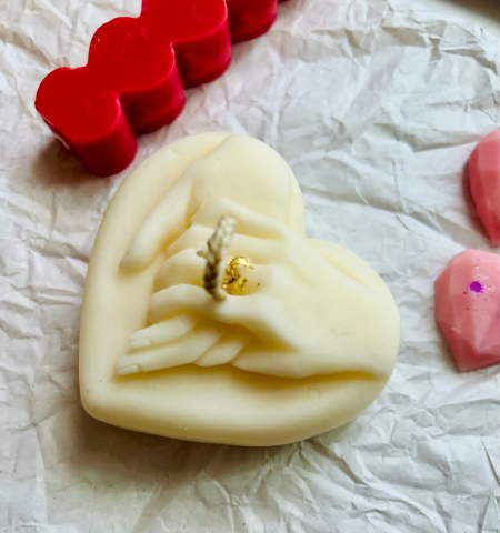 Lumanari decorative - Lumanare parfumata din ceara de soia , parfum floral - 85 g