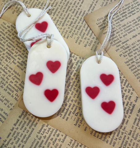 Tableta parfumata din ceara de soia - 3 inimi, aroma florala , oval 25g [2]