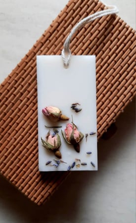 Tablete parfumate din ceara de soia - Tableta parfumata din ceara de soia - aroma florala Gradina iubirii , dreptunghi  25g