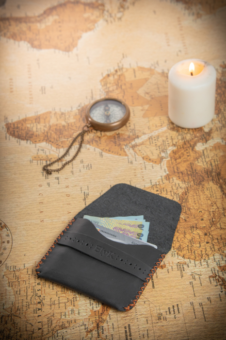 Portcard din piele naturala, lucrat si cusut manual, Marcus, Handmade, Negru [3]