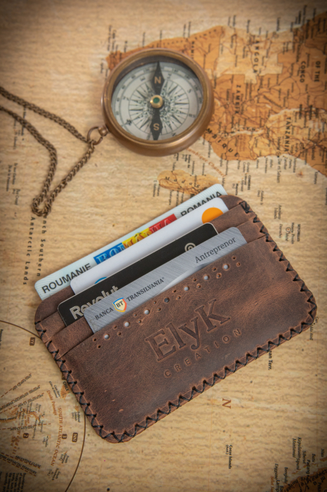Portcard din piele naturala, lucrat si cusut manual, Remus, Handmade, Maro [3]