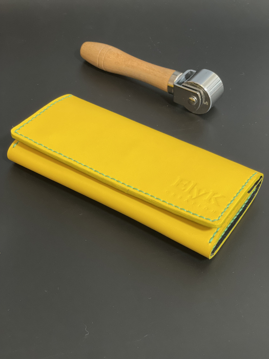 Portofel dama din piele naturala, lucrat si cusut manual, Eva, Handmade, Galben ( cusatura verde ), Produs in Romania [2]