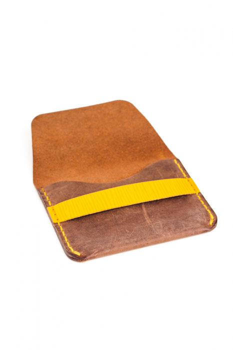 Portofel minimalist din piele naturala, lucrat si cusut manual, Hapi, Handmade, Maro Crazy Horse, Produs in Romania [5]