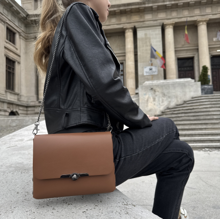 Geanta Mony din Piele Naturala cu Lant Metalic – Design Elegant [1]
