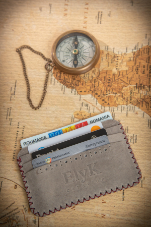 Portcard din piele naturala, lucrat si cusut manual, Remus, Handmade, Gri [2]