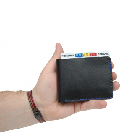 Portofel personalizabil clasic barbati din piele naturala, Hector Young, negru detalii albastre [1]