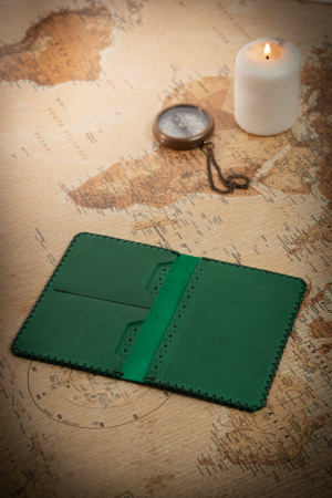 Portpasaport din piele naturala, lucrat si cusut manual, Robin, Handmade, Verde [3]