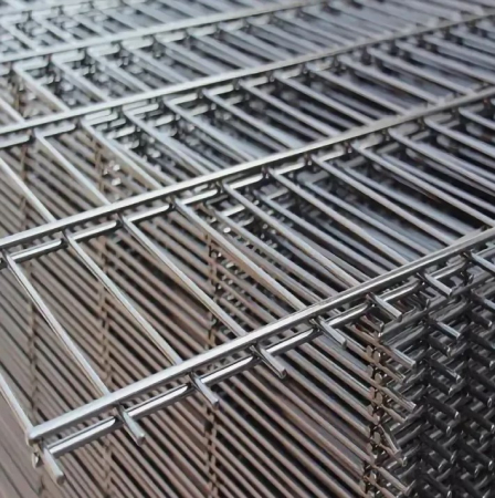 Panou dublu fir zincat - 1800x2500 5/4/5mm PANOU DUBLU FIR 2D ZINCAT