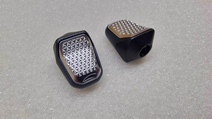 Pin Ornament Grila Ventilatie Aer Dedicat BMW X5 X6 X7 G05 G06 G07, Fata [3]