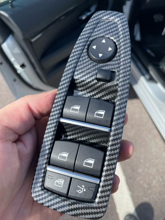 Set 4 Ornamente Butoane Usi Dedicat BMW F20 F21 F30 F31 F34 GT F35 F36, Negru Carbon [3]
