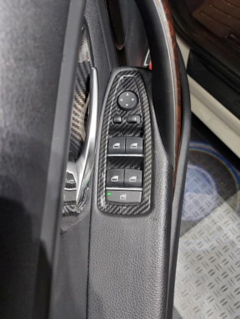 Set 4 Ornamente Butoane Usi Dedicat BMW F20 F21 F30 F31 F34 GT F35 F36, Negru Carbon [4]