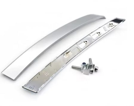 SERIA 5 - Set 2 Trim Ornament Maner Usa Dedicat BMW Seria 5 E60 E61, Stanga-Dreapta Fata, Argintiu
