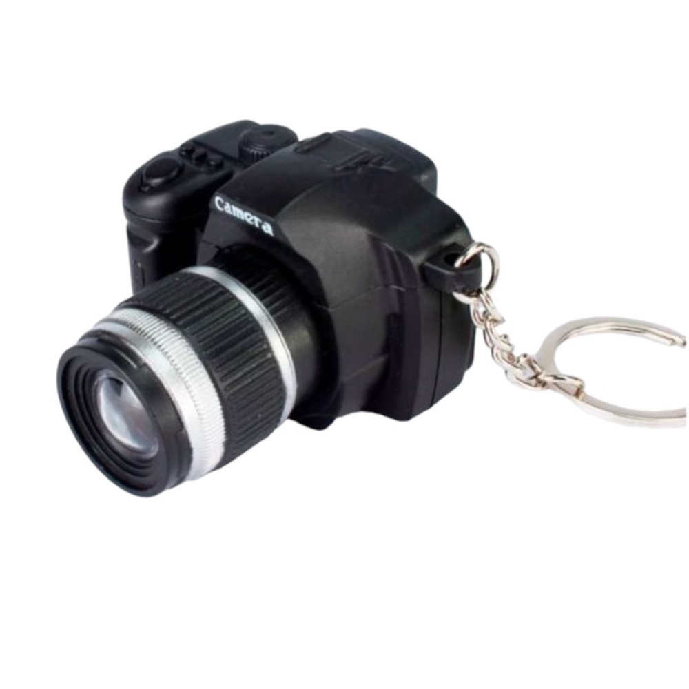 breloc-aparat-foto-cu-lanterna [1]
