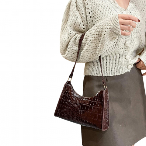 geanta-baguette-mica-cu-imprimeu-crocodil-lucios-visiniu [5]