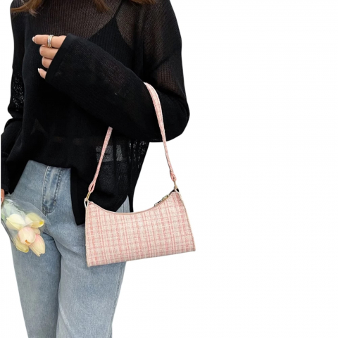 geanta-tip-baguette-model-in-carouri-texturate-roz [4]