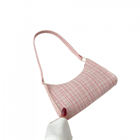 geanta-tip-baguette-model-in-carouri-texturate-roz [7]
