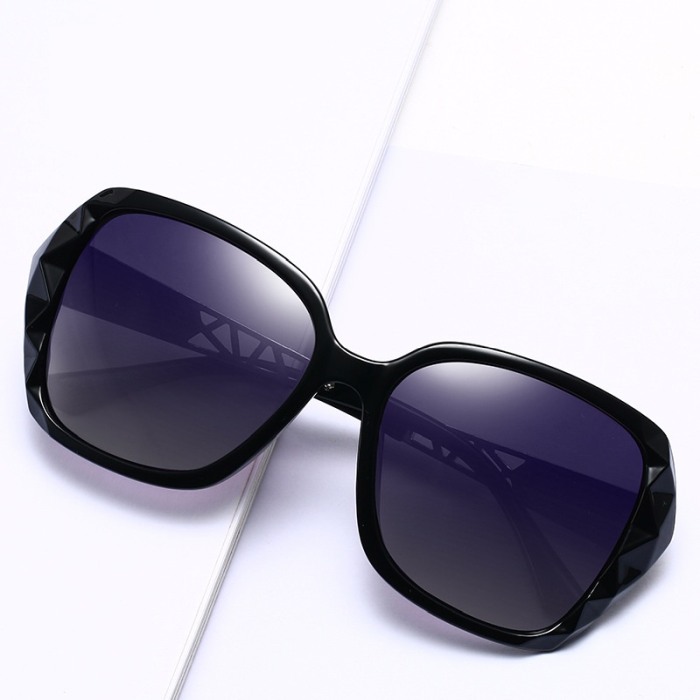 Ochelari de soare dama AVAMSI XFT-CJ2538 , Polarizati, Negru [3]