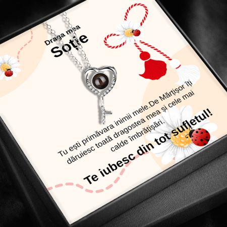 CADOU SOȚIE - Set Cadou Soție LD768S – Colier din Argint 925 cu Pandantiv „Cheia Destinului”, placat cu rodiu, în Cutie Elegantă cu Mesaj Emoționant