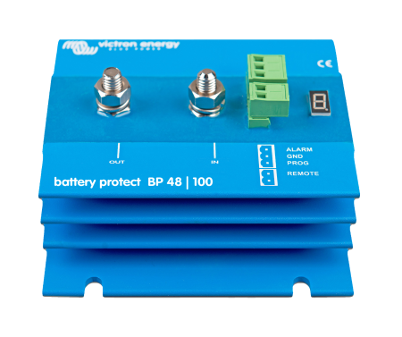 Invertoare - BatteryProtect 48V 100A vedere frontala inclinata