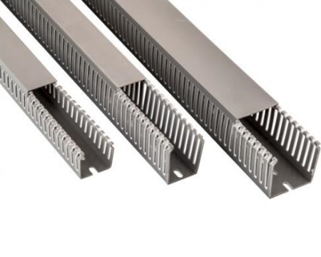 Trasee electrice - Canal cablu perforat gri din PVC ignifugat 60x60 mm cu capac