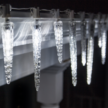 Iluminat festiv - Instalatie luminoasa tip stalactite cu 160 LED uri lumina rece 6400K si protectie IP44