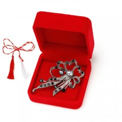 Martisor brosa vintage, floare cu marcasite in cutie de catifea [5]