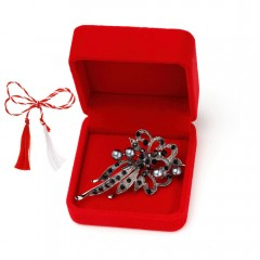 Martisor brosa vintage, floare cu marcasite in cutie de catifea [2]