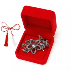 Martisor brosa vintage, floare cu marcasite in cutie de catifea [6]