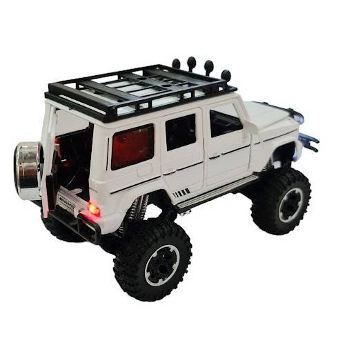 Masina metalica cu amortizoare si roti din cauciuc, macheta cu usi care se deschid, lumini si sunete, 1:32, SUV rosu/alb [3]