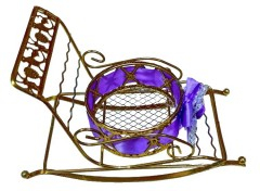 Cosuri - cos ornament din metal auriu, balansoar cu panglica satinata, 17x8 cm