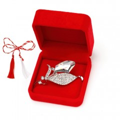 Produse Sezon - Martisor brosa lalea cu strasuri in cutie de catifea