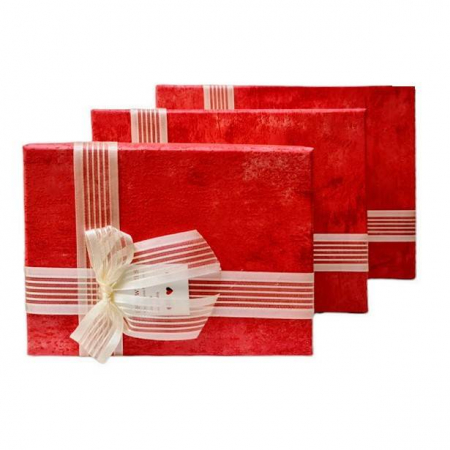 Cutii cadou - set 3 cutii cadou in forma dreptunghiulara, fundita din organza, bej cu capac rosu 17.5-22.5 cm