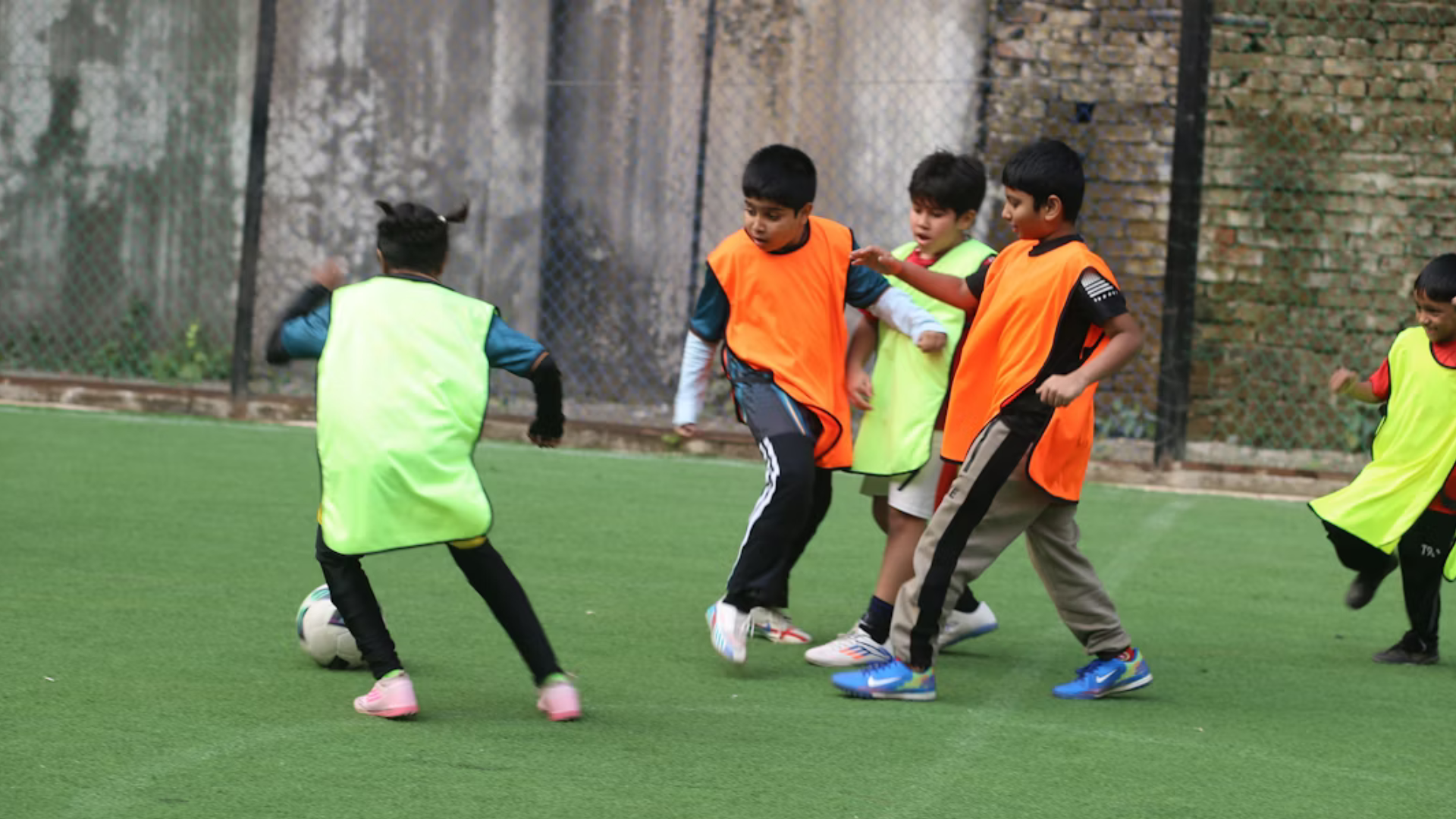 Transitions in children and youth football: What they should learn and what should NOT be forced