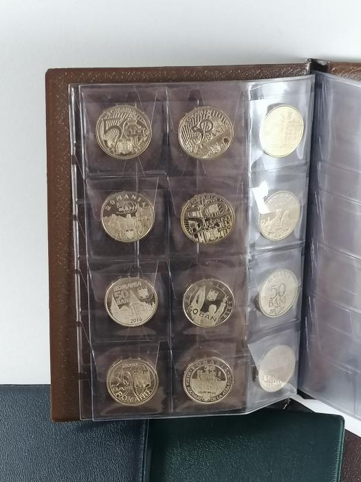 Album tip clasor cu 96 spatii stocare monede 50 bani / 50 eurocenti, 1 , 2 euro [6]
