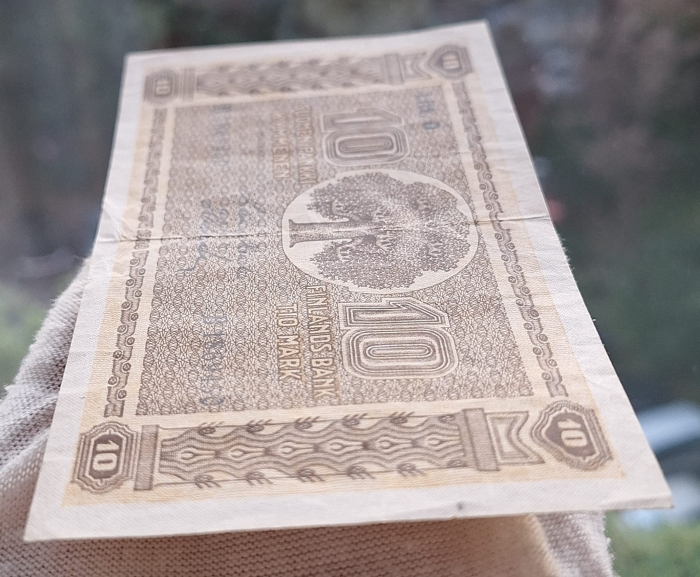 Finlanda 10 markkaa 1922, aproape necirculata [4]
