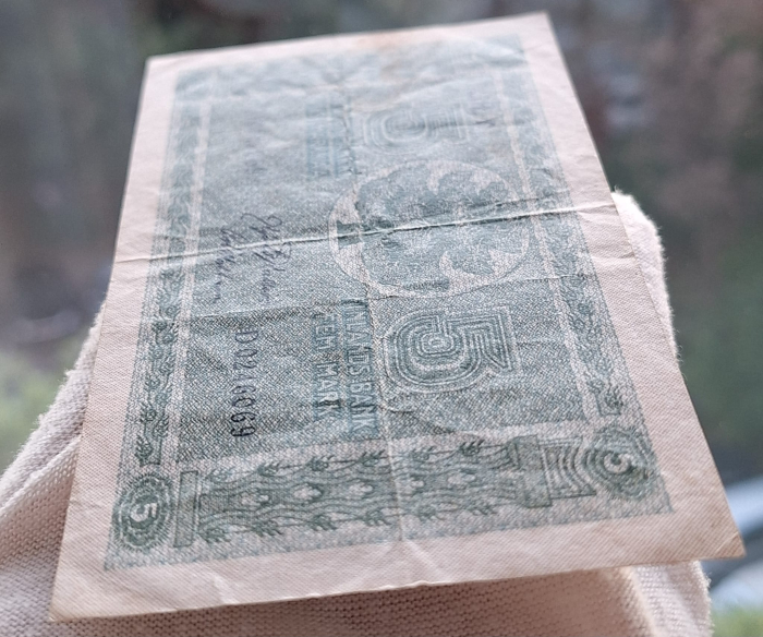 Finlanda 5 markkaa 1922, aproape necirculata [4]