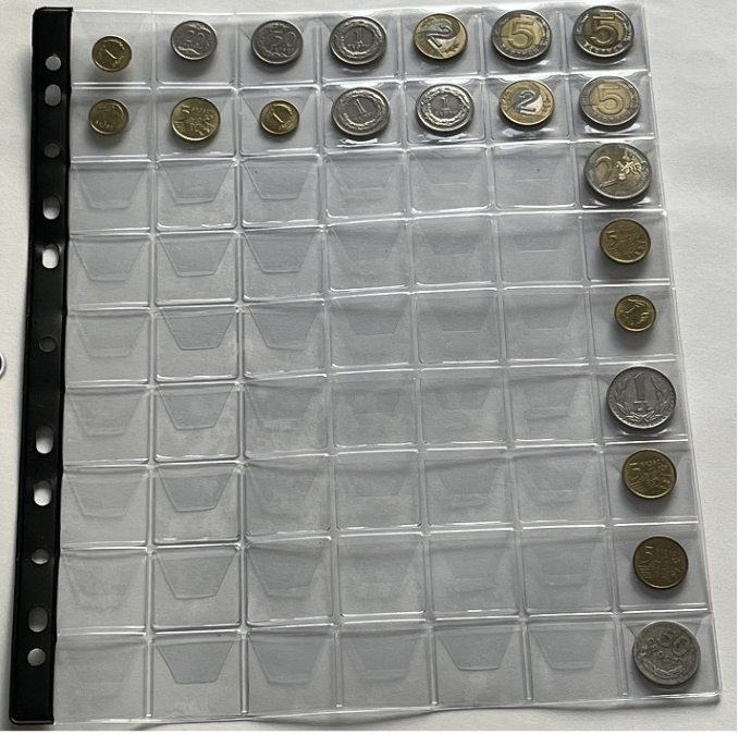 Folie A4 pentru stocare 63 monede 30x30 mm [1]