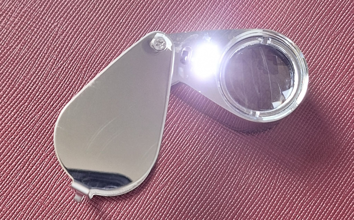 Lupa profesionala pentru monede / bancnote / timbre 30 x 21 mm, Led si baterii incluse [5]