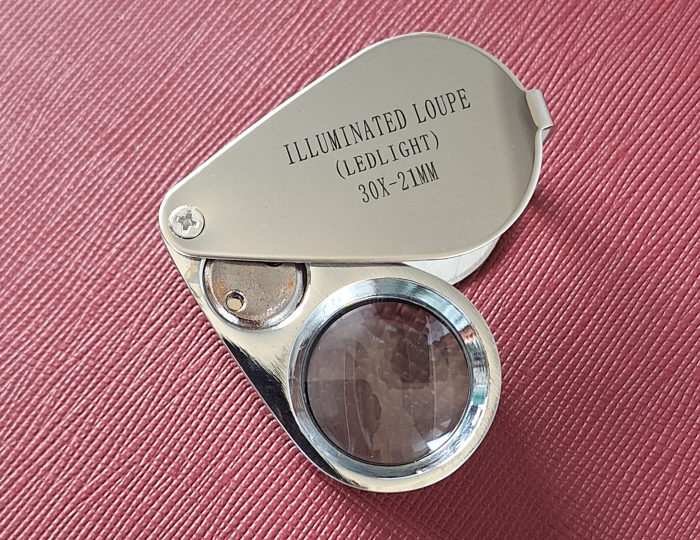 Lupa profesionala pentru monede / bancnote / timbre 30 x 21 mm, Led si baterii incluse [6]