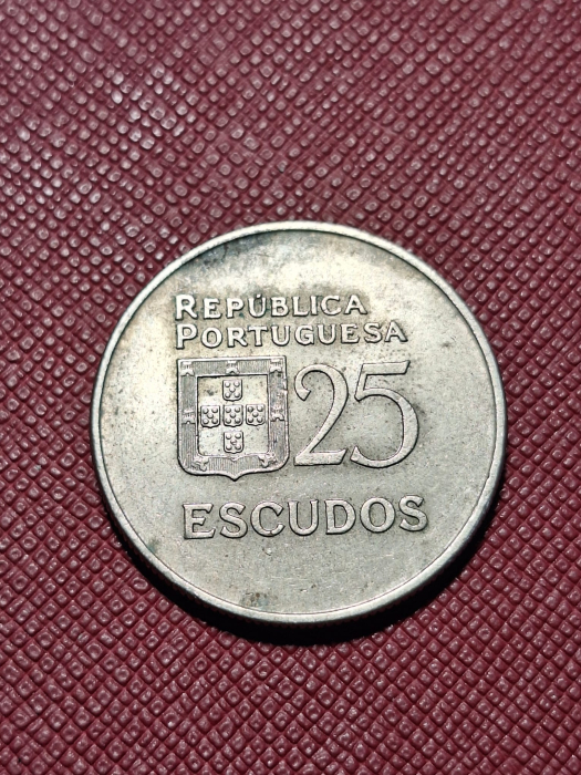 Portugalia 25 Escudos 1984 [2]
