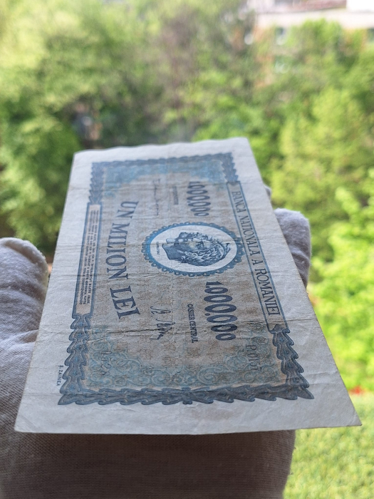 Romania 1 milion lei 1947, seria P.0157/0528, stare buna [8]