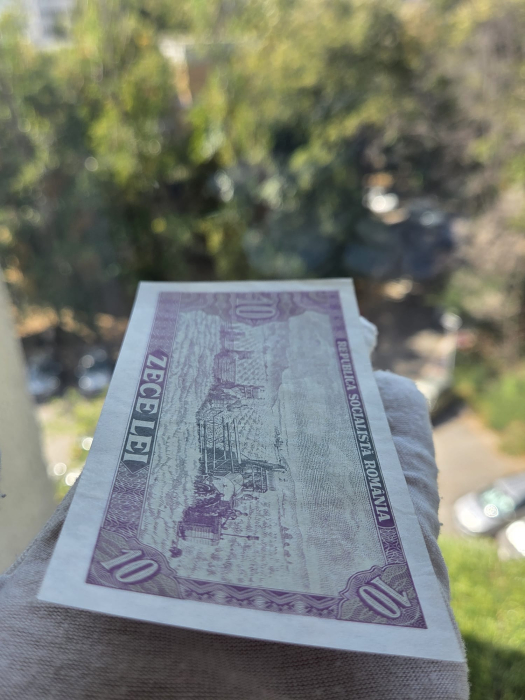 Romania 10 LEI 1966, seria B.01582/745467, aproape necirculata [5]