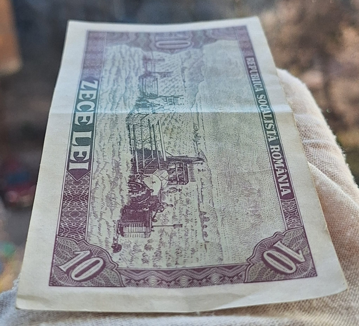 Romania 10 LEI 1966, seria C.0258/646277, circulata [5]