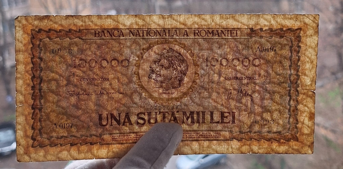 Romania 100,000 lei 1947, Traian si Decebal, circulata [3]