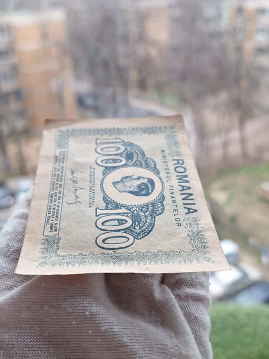 Romania 100 Lei 1945, Regele Mihai, circulata [5]