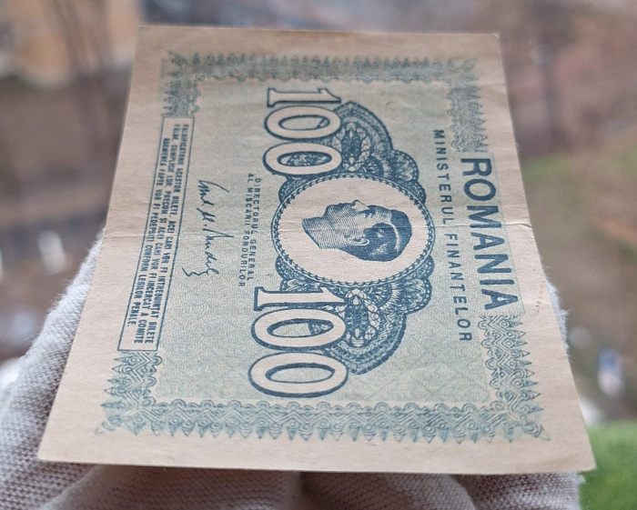 Romania 100 Lei 1945, Regele Mihai, aproape necirculata [5]