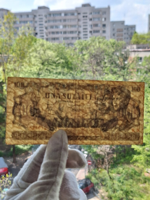 Romania 100 lei decembrie 1947, seria R.9/827012, circulata [7]